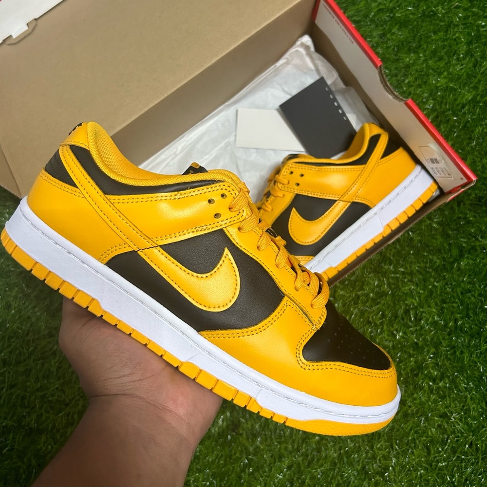 Size 9.5M - Nike Dunk Low ‘GoldenRod’ - Picture 3 of 8